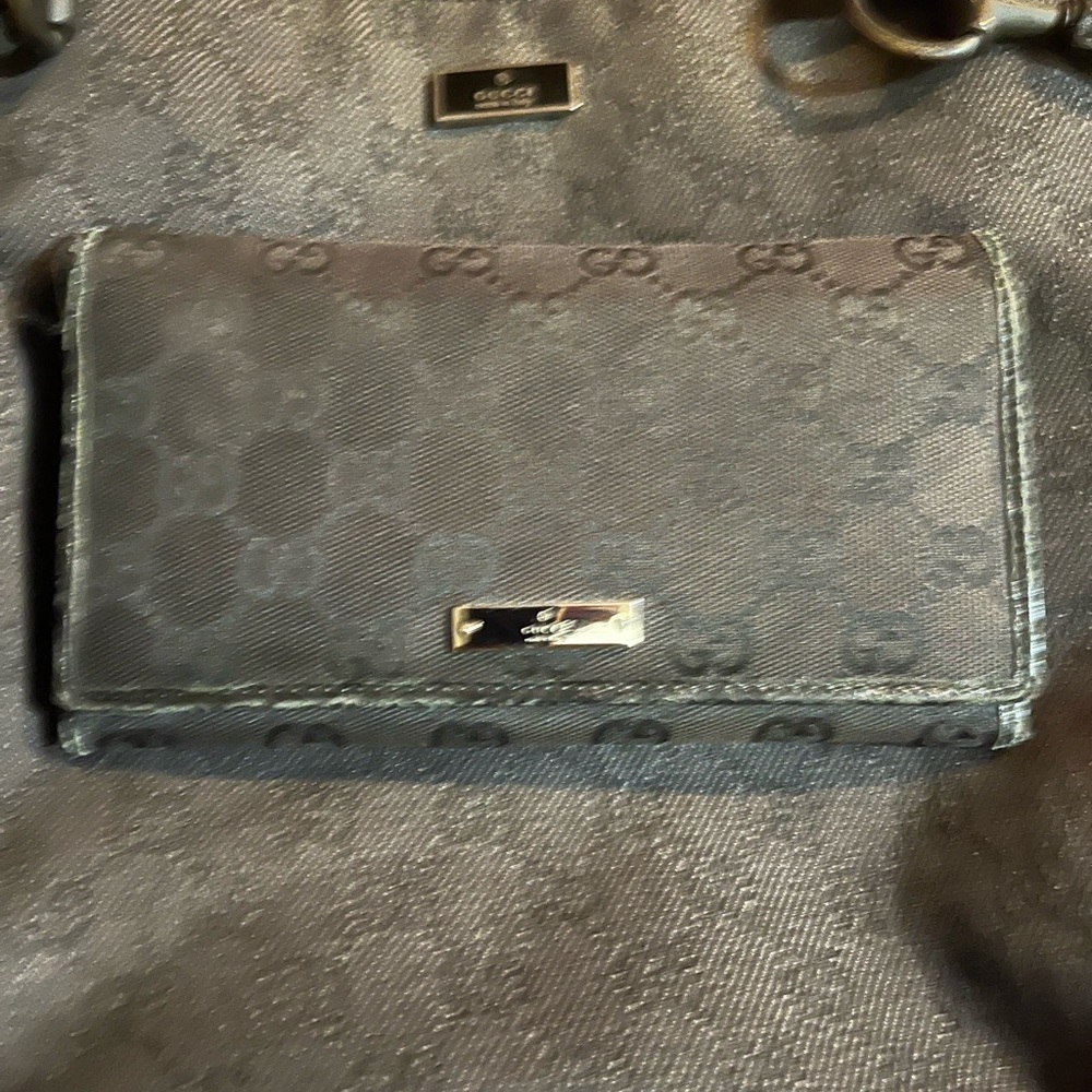 Vintage Black canvas Guccii purse and wallet set. Good/fair used condition. - Picture 9 of 9